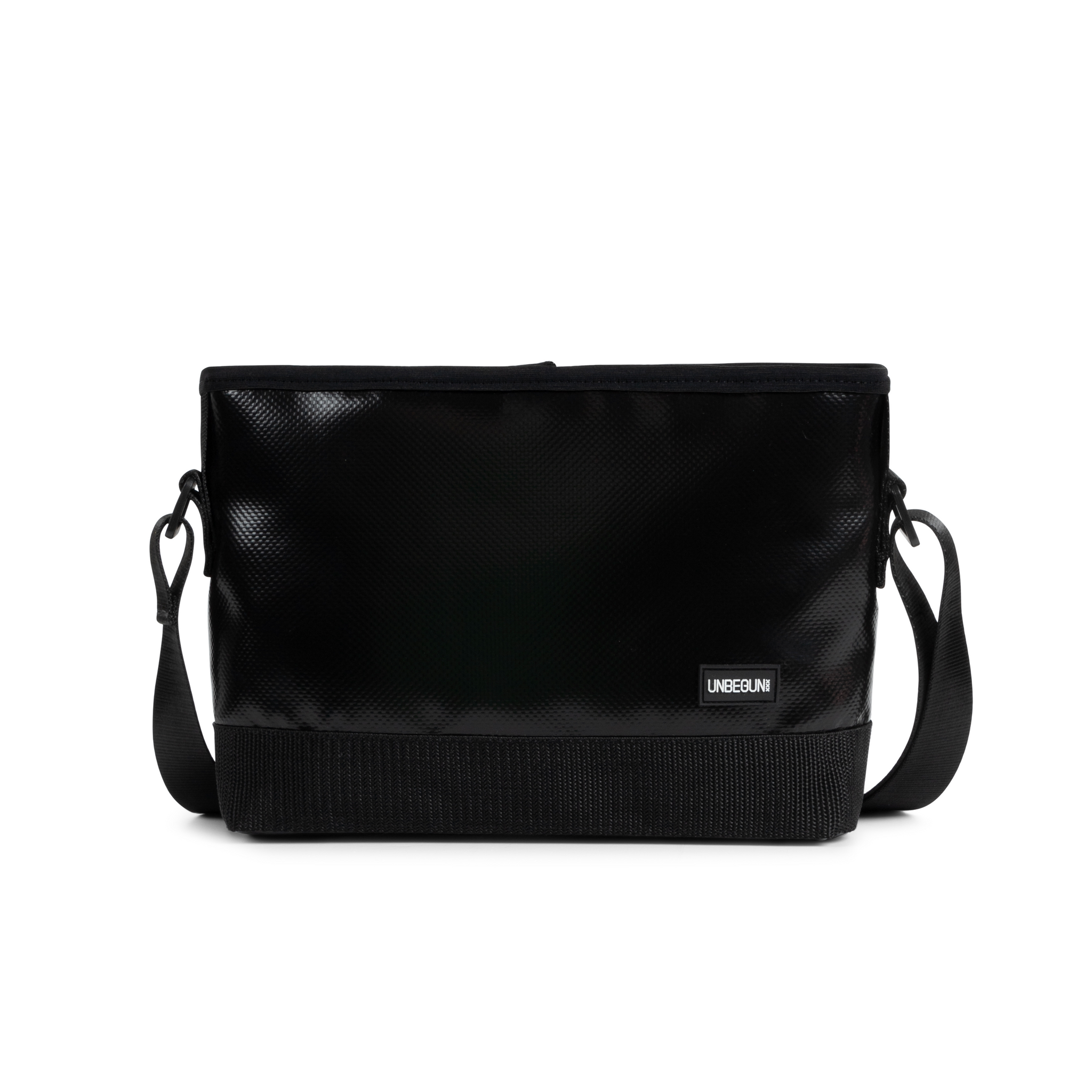 CROSSBODY BAG ZWART UNBEGUN